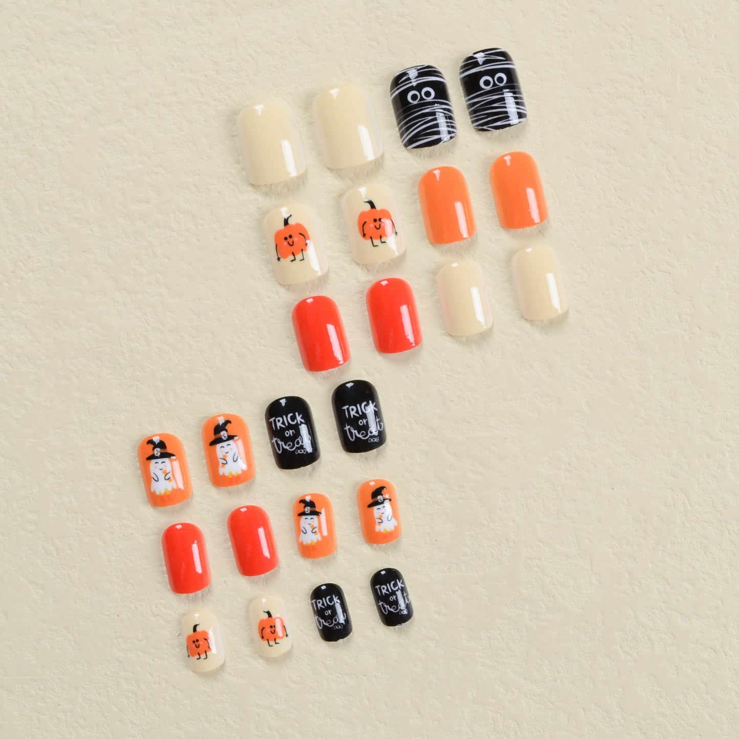 Popular Halloween Cute Pumpkin and White Ghost Nails