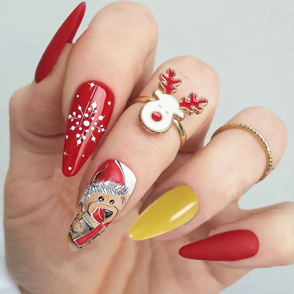 Cute Bear and Gift Christmas Nails, Snowflakes and Hats