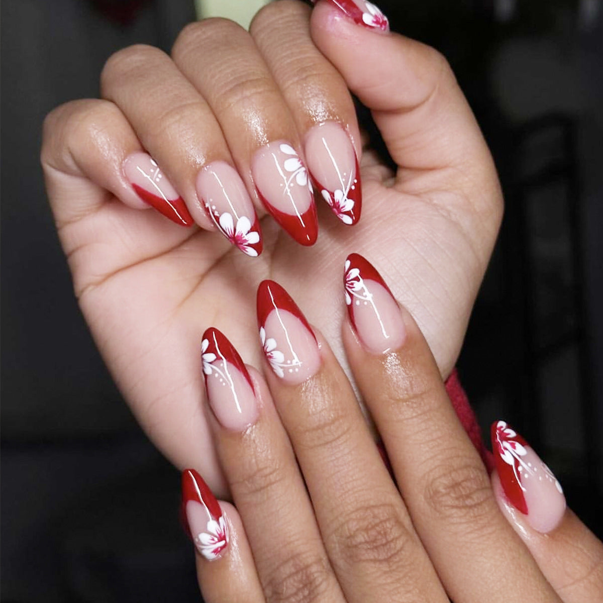 Popular Almond Shaped Red French Edge Red White Flower Print Reusable Fake Nails