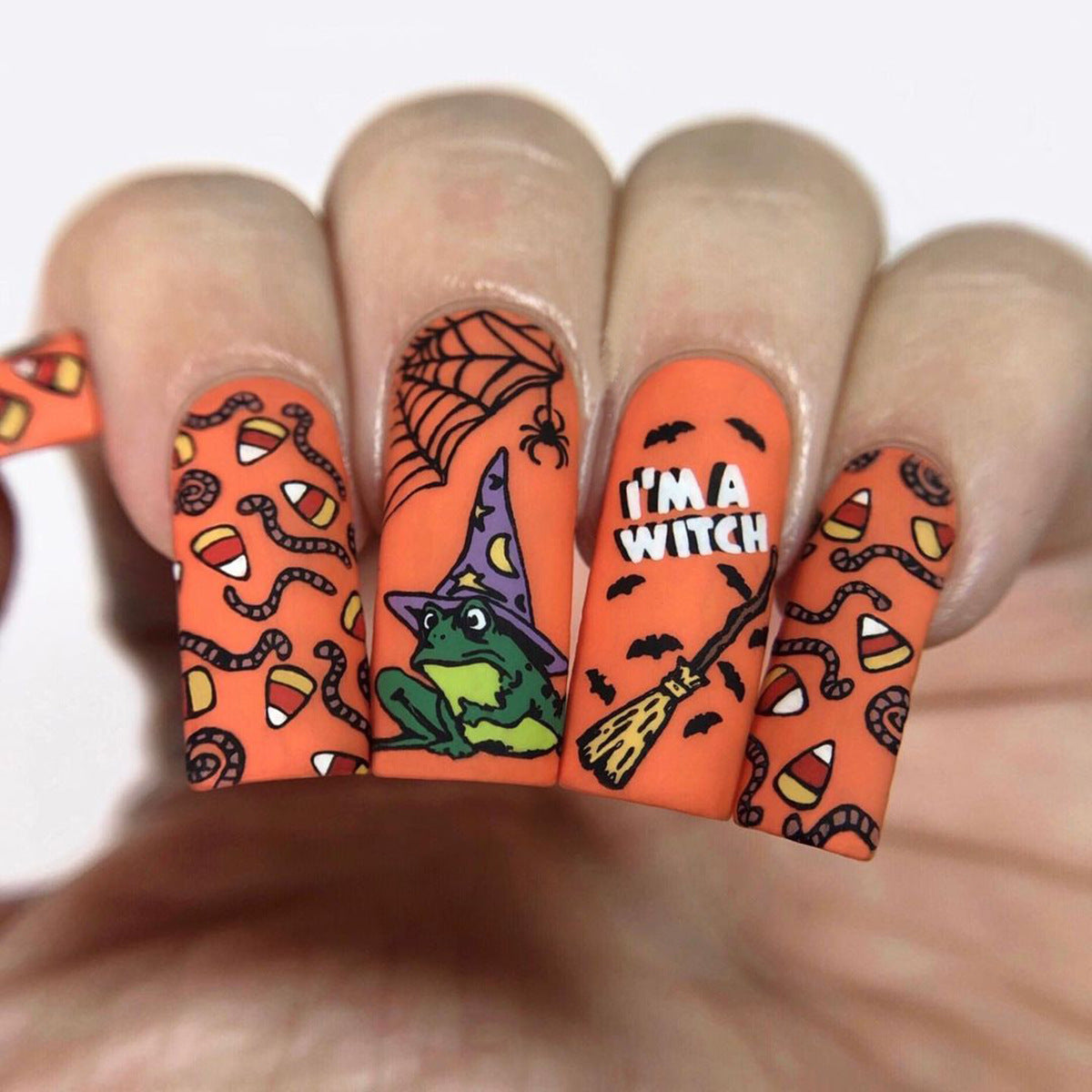 Popular Halloween Spooky Hand-Painted Graffiti Nails, Unique and Playful