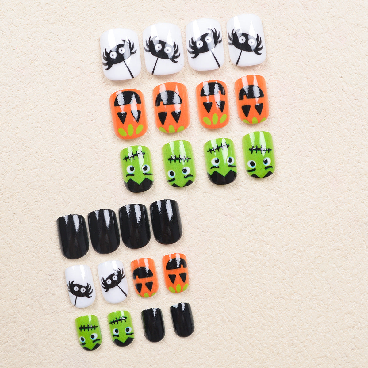 Popular Halloween Pumpkin Lantern and Black Spider Nails