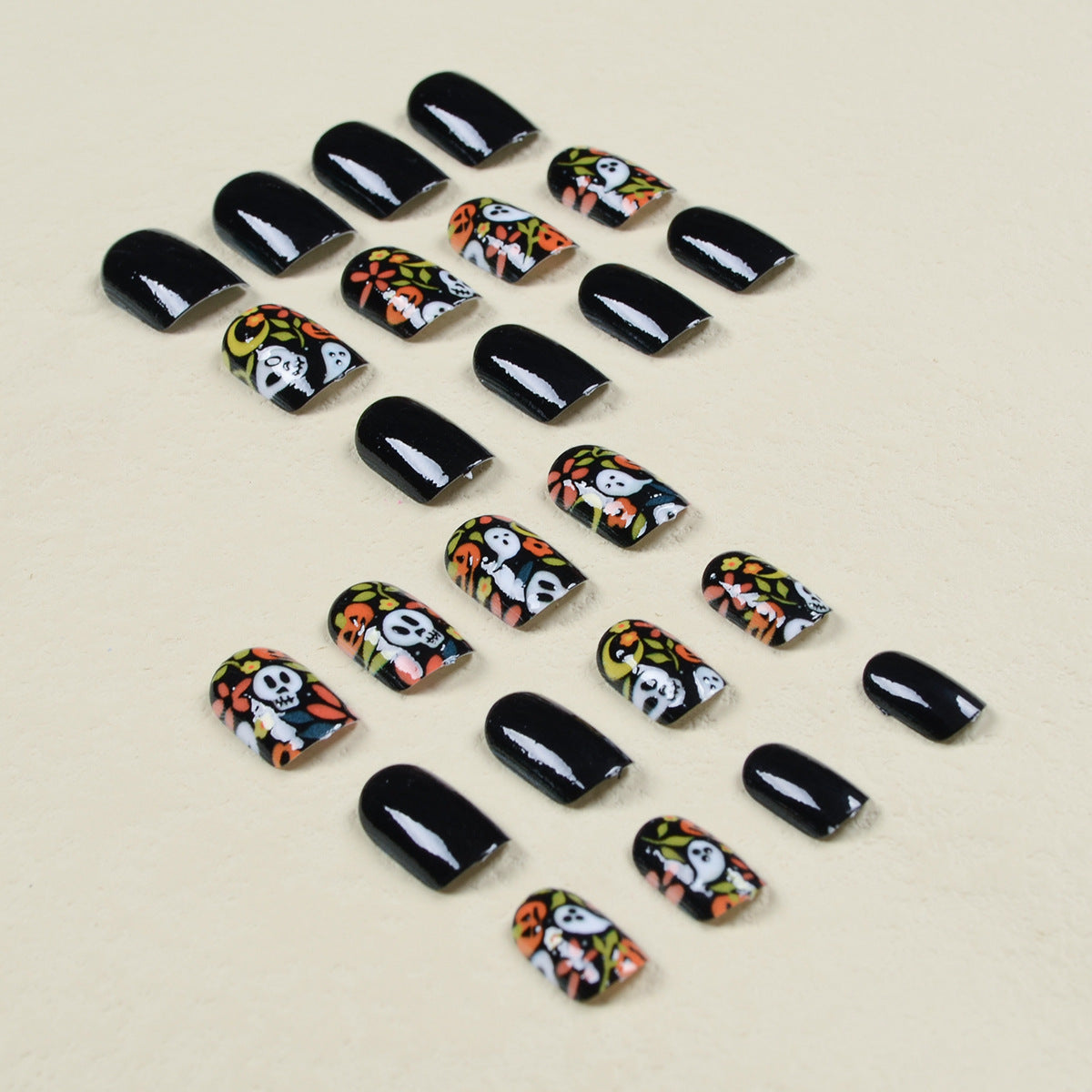 Popular Halloween Pumpkin and Ghost Nails, Cute Cartoon Design