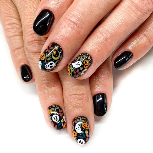 Popular Halloween Pumpkin and Ghost Nails, Cute Cartoon Design