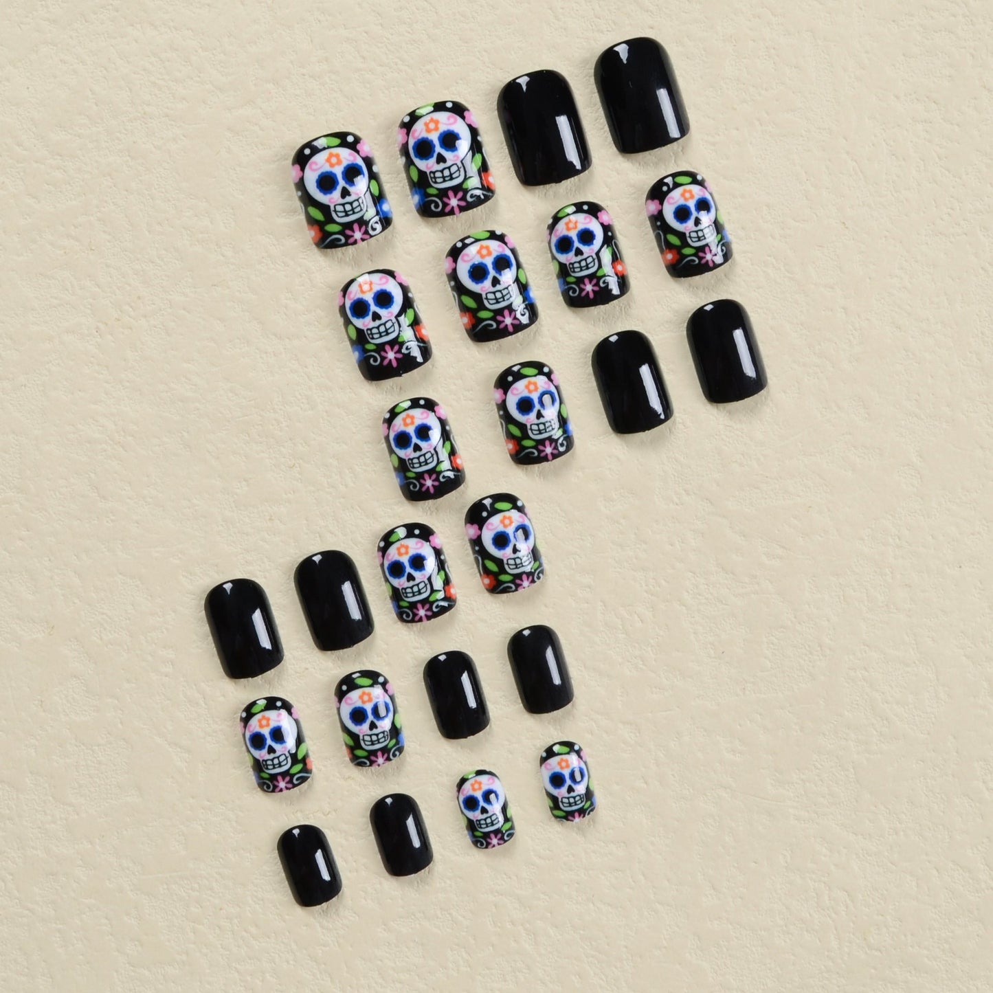 Popular Halloween Skull and Flower Nails, Cartoon Design