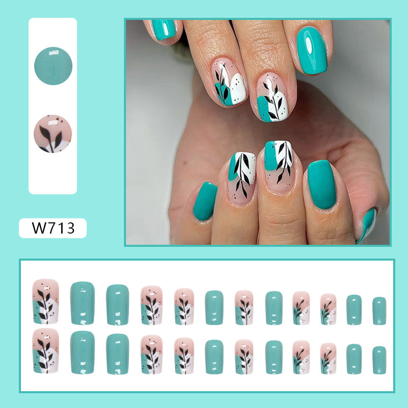 Popular Summer Fresh Mid-Length Nails, Lake Blue with Leaf Design